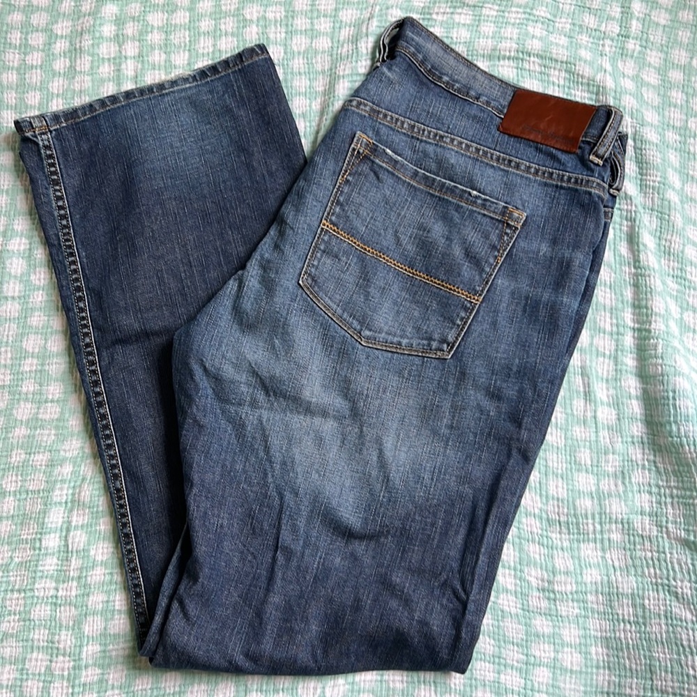 Men’s Tommy Bahama standard bootcut jeans